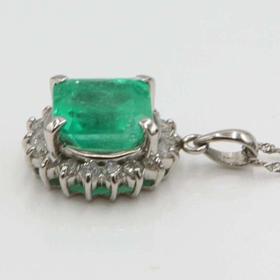 Pt900/850エメラルドネックレス　E4.245ct　D0.50ct　ネックレス長さ42cm　重量6.95ｇ(石の重量含む)（中古）