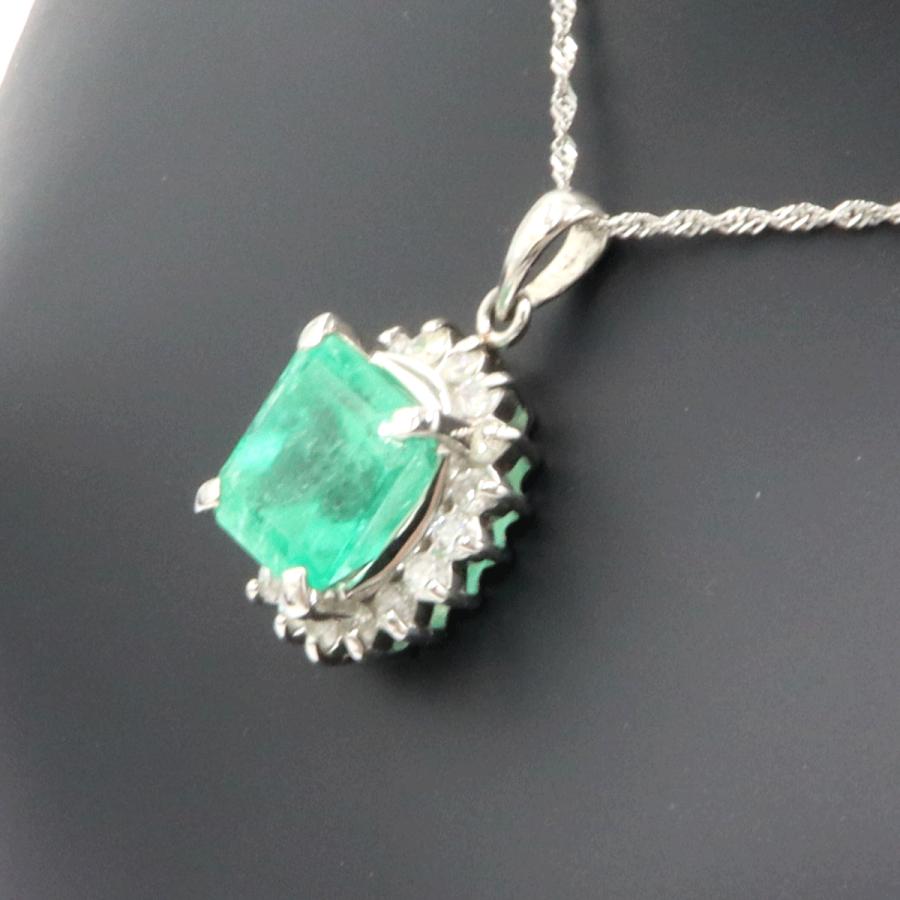 Pt900/850エメラルドネックレス　E4.245ct　D0.50ct　ネックレス長さ42cm　重量6.95ｇ(石の重量含む)（中古）