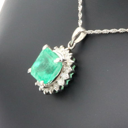 Pt900/850エメラルドネックレス　E4.245ct　D0.50ct　ネックレス長さ42cm　重量6.95ｇ(石の重量含む)（中古）