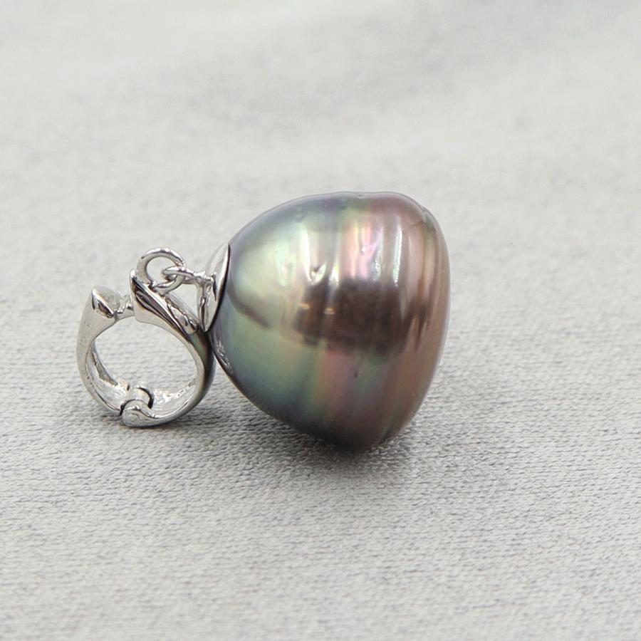 K14WGクロチョウペンダントトップ　重量4.64ｇ(石の重量含む)(中古)