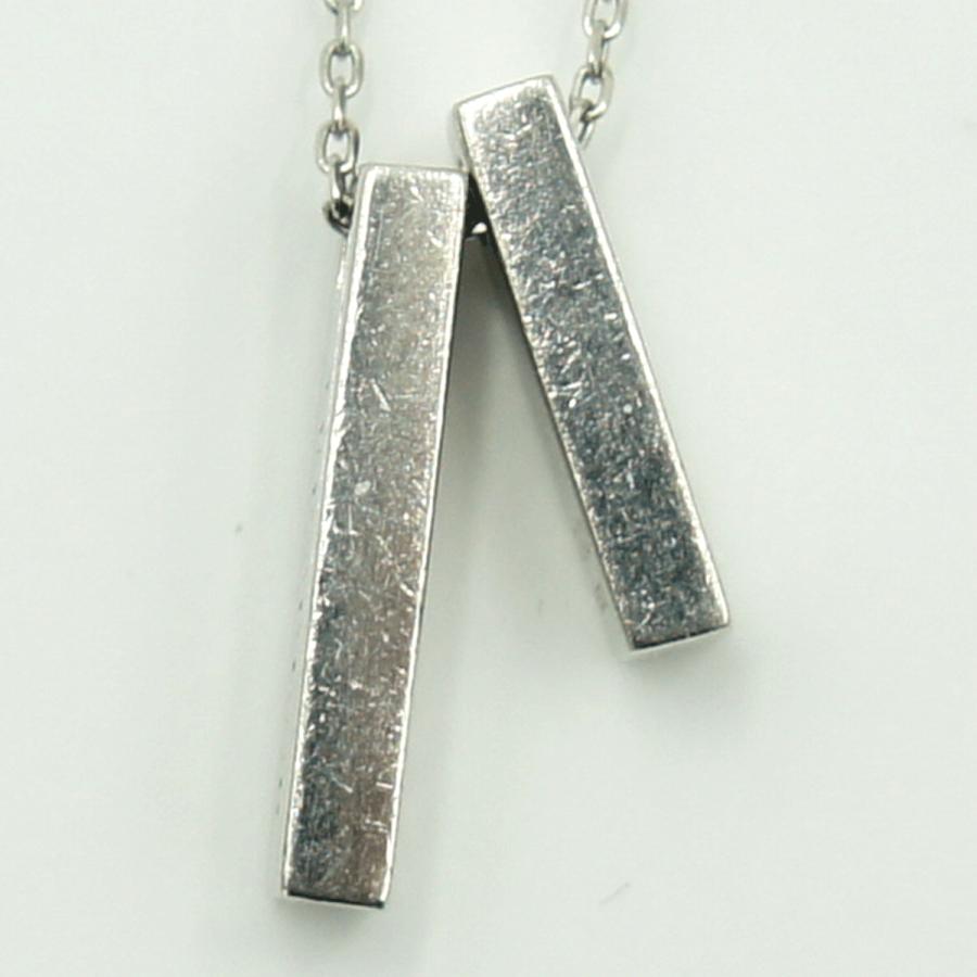 バーバリー(BURBERRY)　Pt900/Pt850サファイアダイヤモンドネックレス　ネックレス長さ 約39.5cm　S0.10ct D0.10ct　重量5.41ｇ(石の重量含む)　レディース（中古）