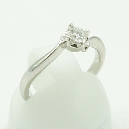 ヨンドシー(４℃)　Pt950ダイヤモンドリング　D0.212ct　リングサイズ8号　重量3.88ｇ(石の重力含む)　レディース（中古）