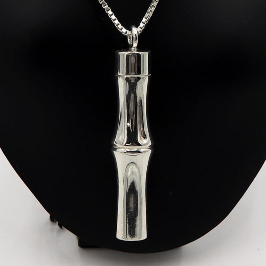 グッチ(GUCCI) バンブーペンダントネックレス　重さ44.77ｇ　チェーン長さ約74cm　シルバー　アクセサリー　レディース　(中古)