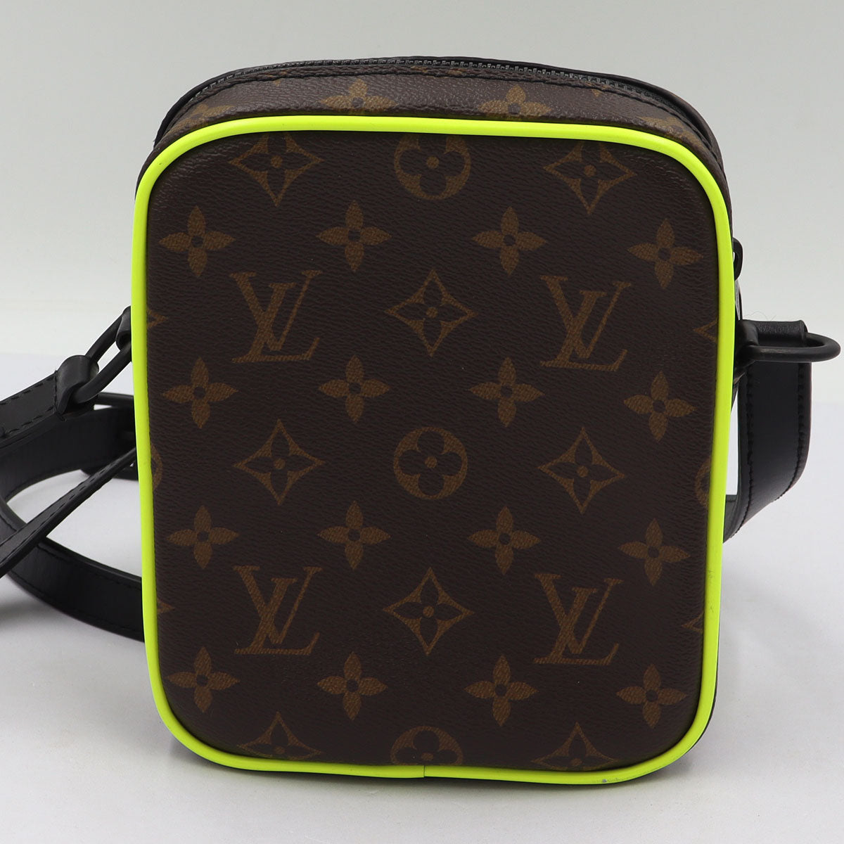 ルイ・ヴィトン(LOUIS VUITTON) クリストファー・ウェアラブルヴォレット　M80793　モノグラム・マカサー　レディース(中古)