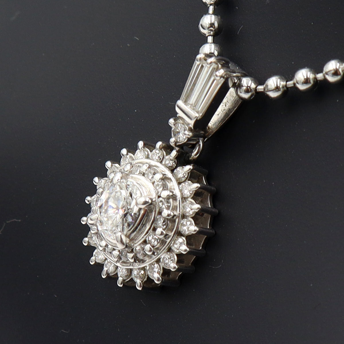 Pt900ダイヤモンドペンダントトップ　D0.33ct　D0.39ct　重量3.80g(石の重量含む)　レディース(中古)