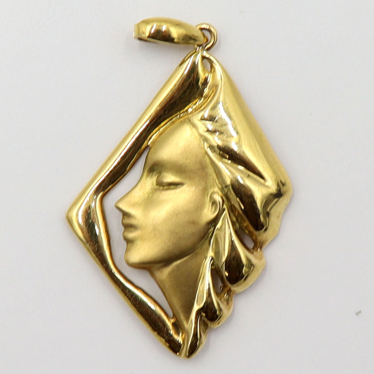 K18デザインペンダントトップ「女性・横顔」　重量3.73ｇ　レディース(中古)