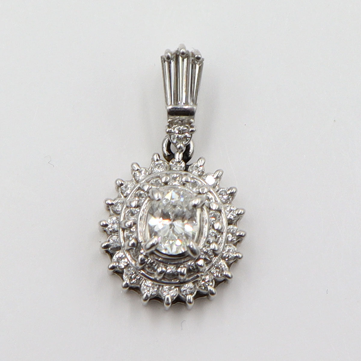 Pt900ダイヤモンドペンダントトップ　D0.33ct　D0.39ct　重量3.80g(石の重量含む)　レディース(中古)