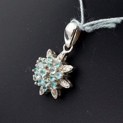 K18WGパライバトルマリンペンダントトップ　T0.15ct　D0.05ct　重量1.52g　レディース(中古)