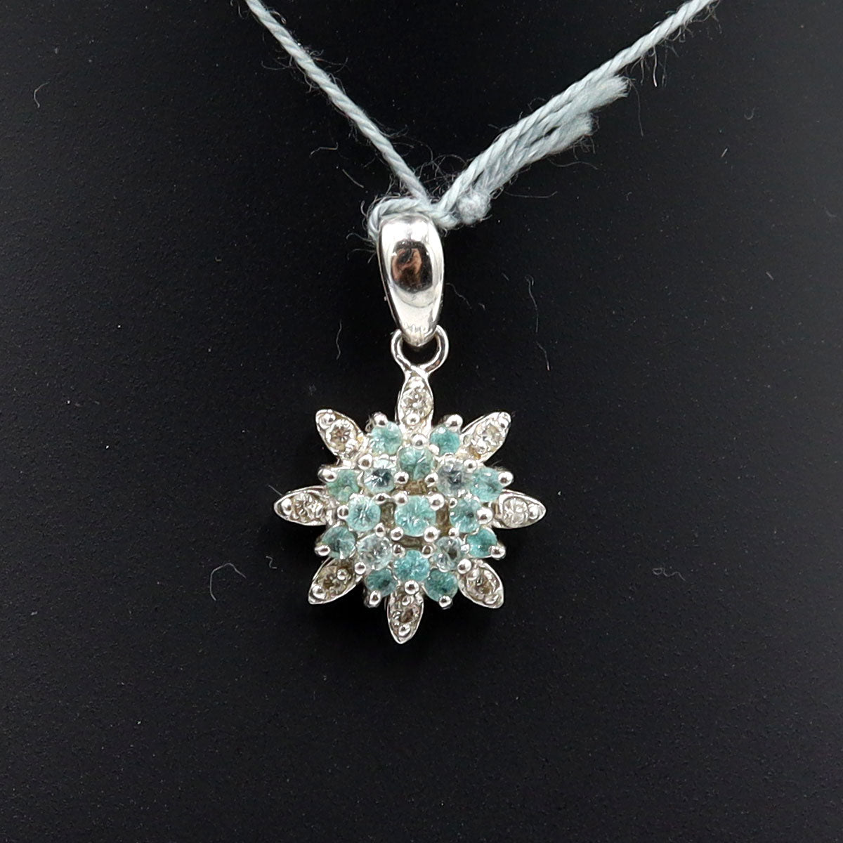 K18WGパライバトルマリンペンダントトップ　T0.15ct　D0.05ct　重量1.52g　レディース(中古)