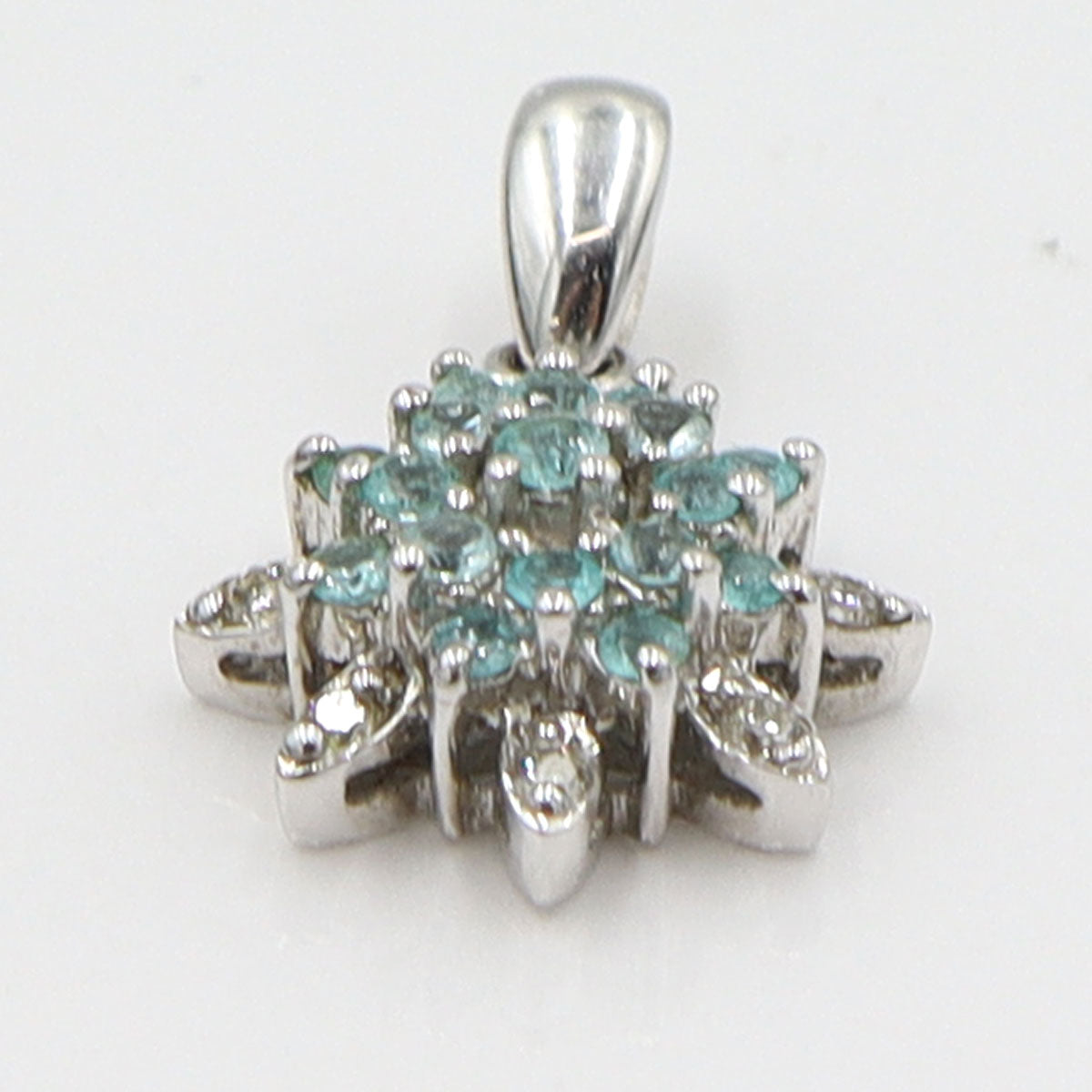 K18WGパライバトルマリンペンダントトップ　T0.15ct　D0.05ct　重量1.52g　レディース(中古)