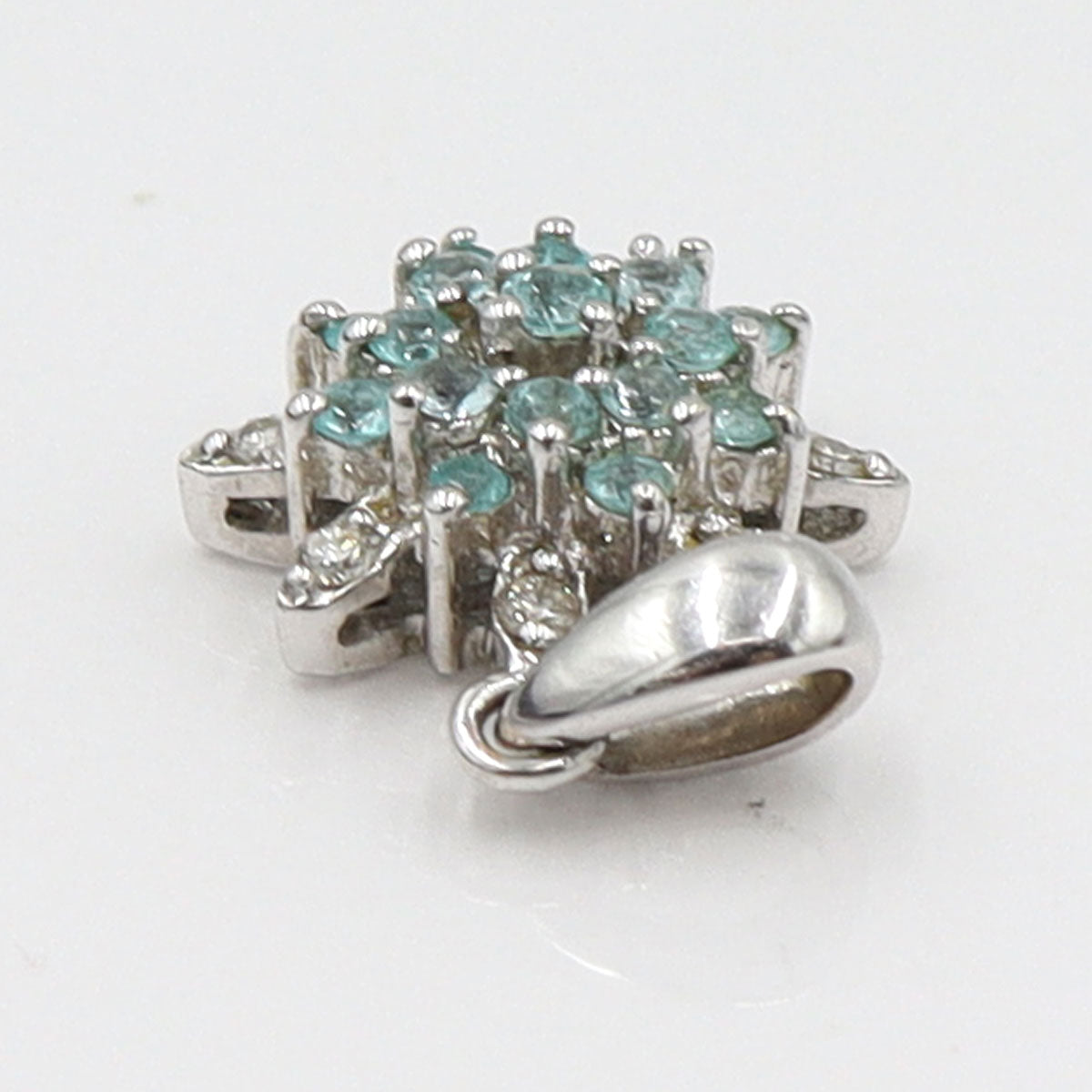 K18WGパライバトルマリンペンダントトップ　T0.15ct　D0.05ct　重量1.52g　レディース(中古)