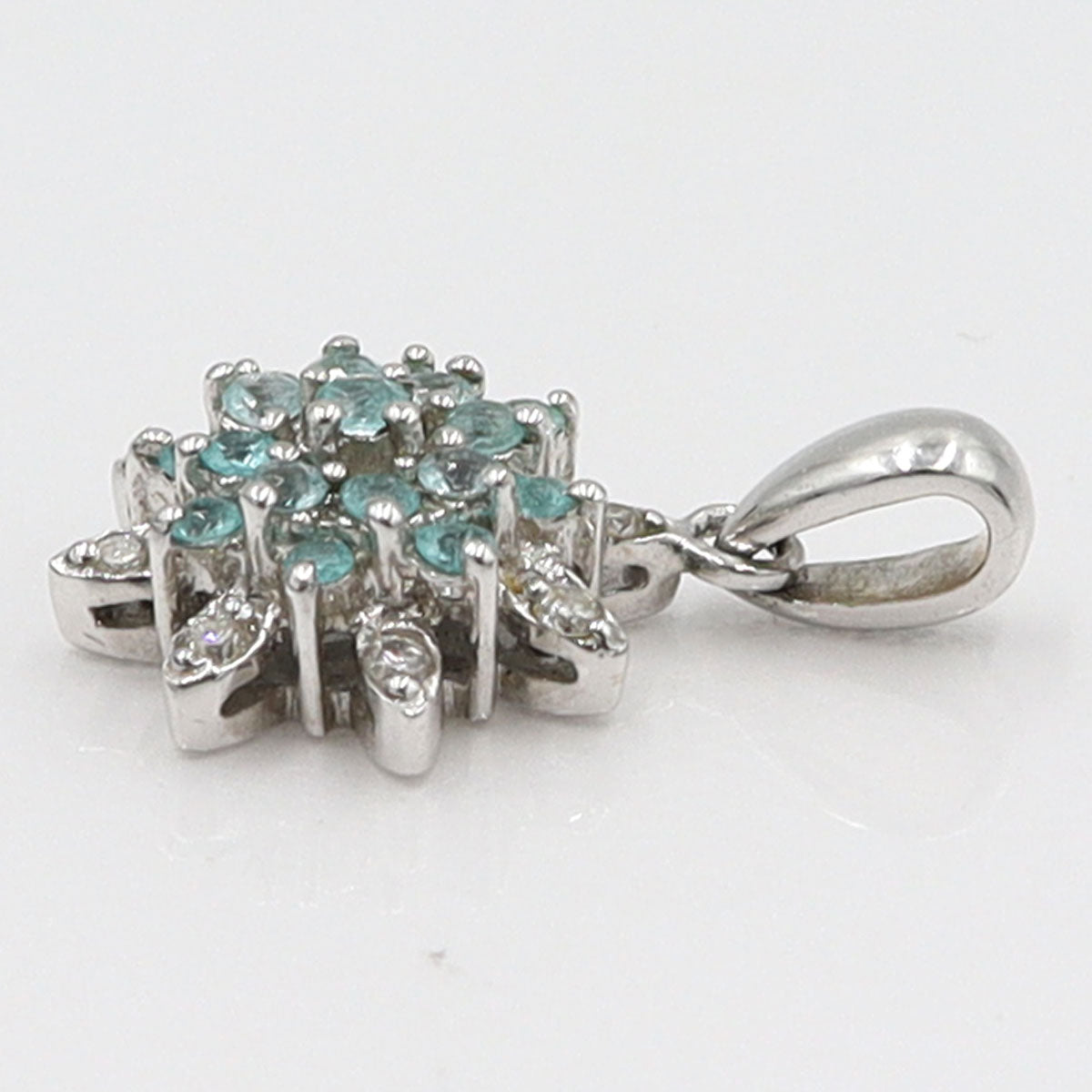 K18WGパライバトルマリンペンダントトップ　T0.15ct　D0.05ct　重量1.52g　レディース(中古)