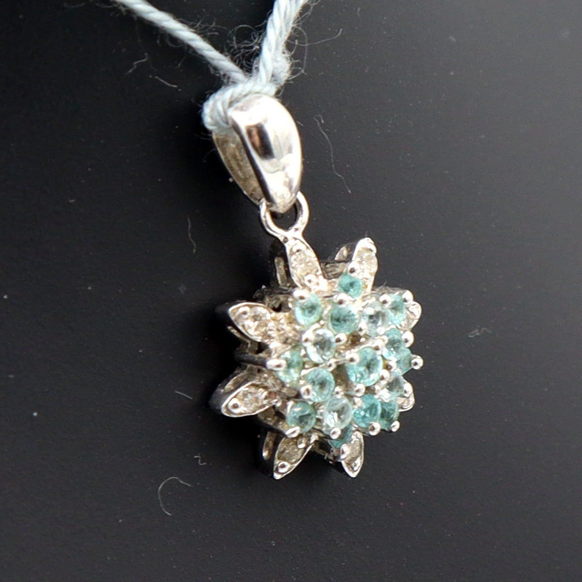 K18WGパライバトルマリンペンダントトップ　T0.15ct　D0.05ct　重量1.52g　レディース(中古)