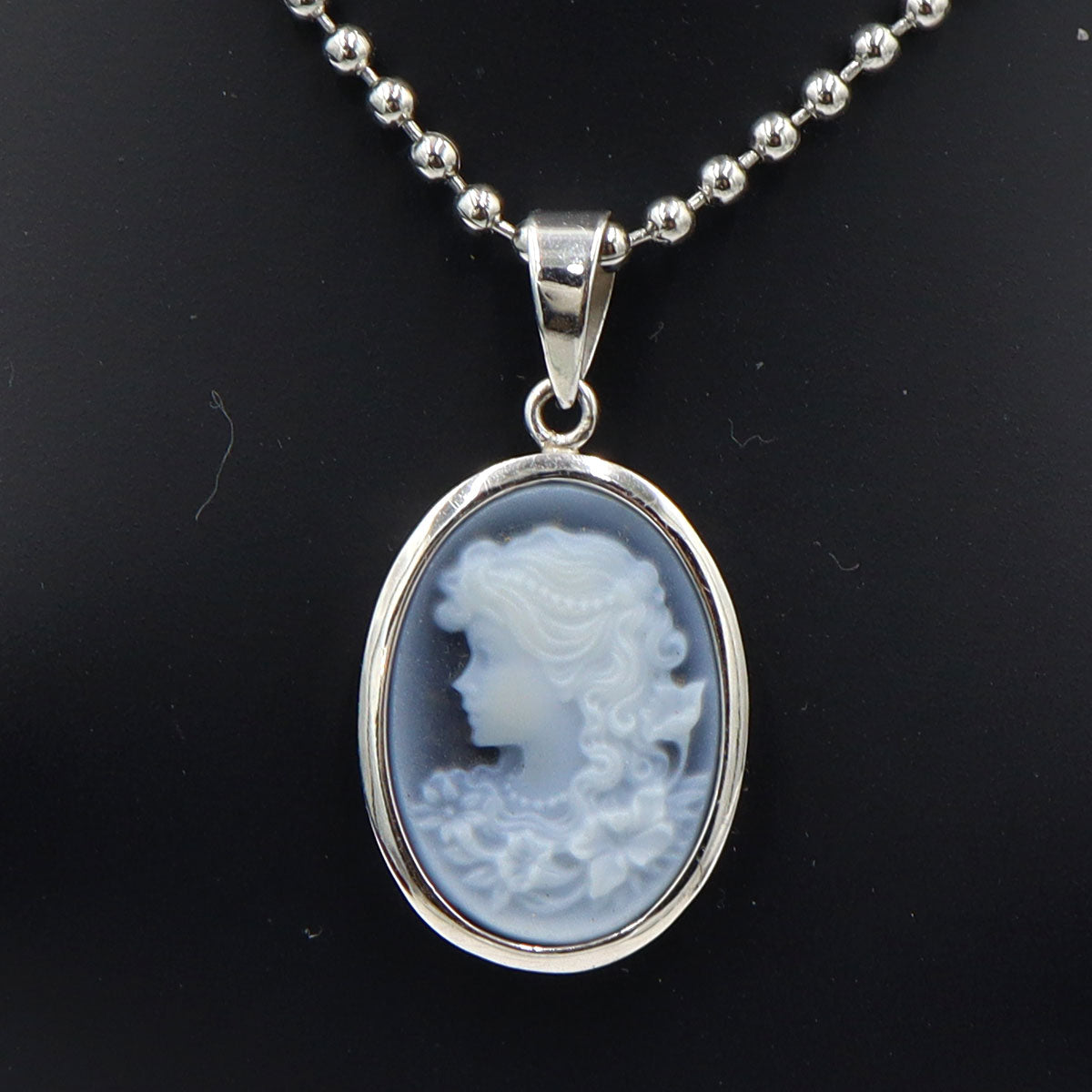 K18WGメノウカメオペンダントトップ　重量2.60g(石の重量含む)　レディース(中古)