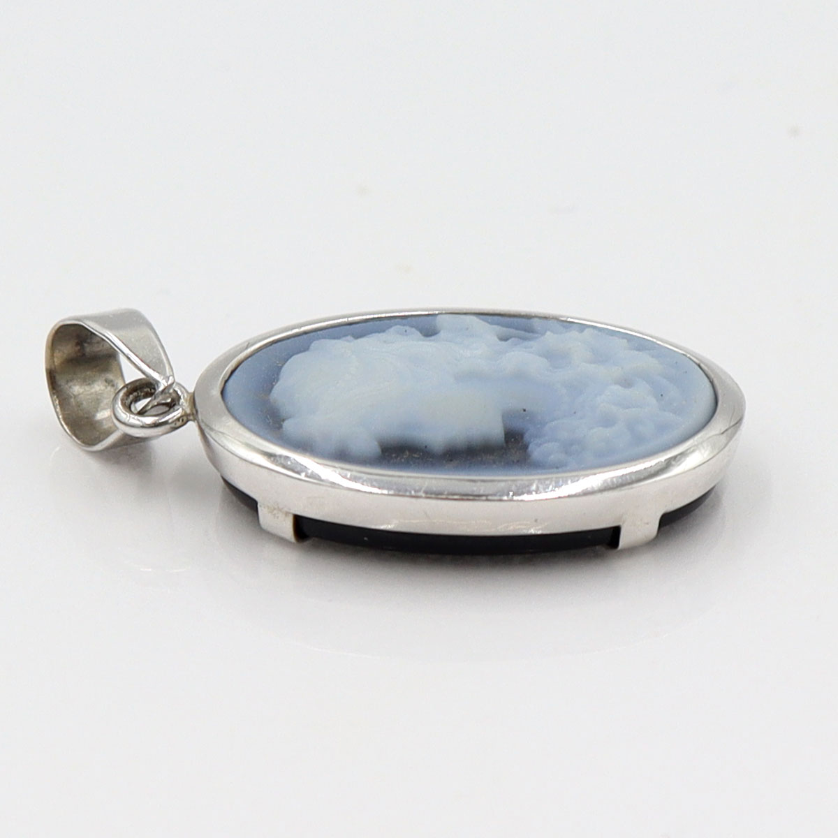 K18WGメノウカメオペンダントトップ　重量2.60g(石の重量含む)　レディース(中古)