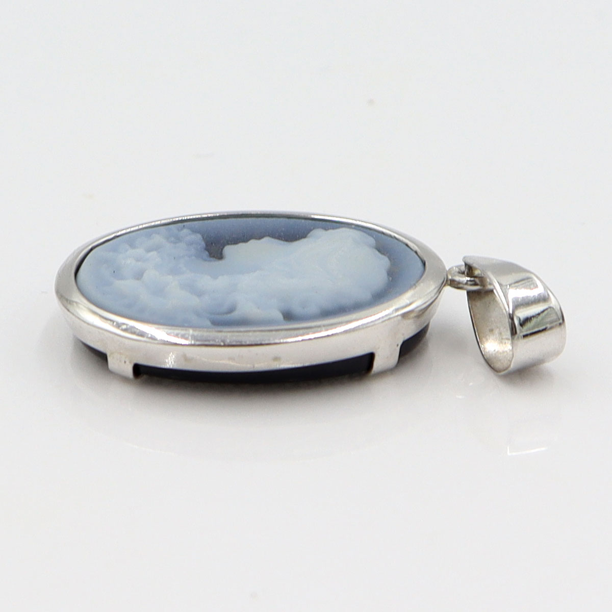 K18WGメノウカメオペンダントトップ　重量2.60g(石の重量含む)　レディース(中古)